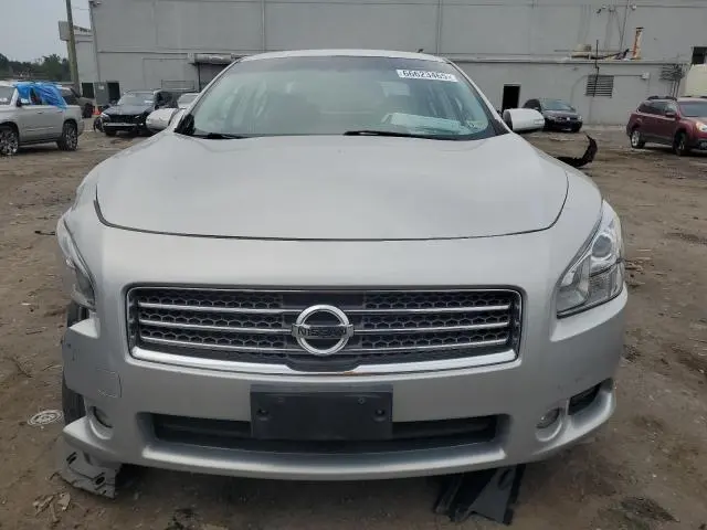 2010 NISSAN MAXIMA S  