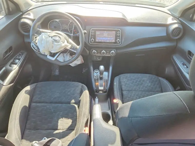 2021 NISSAN KICKS S  