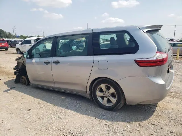 2017 TOYOTA SIENNA   