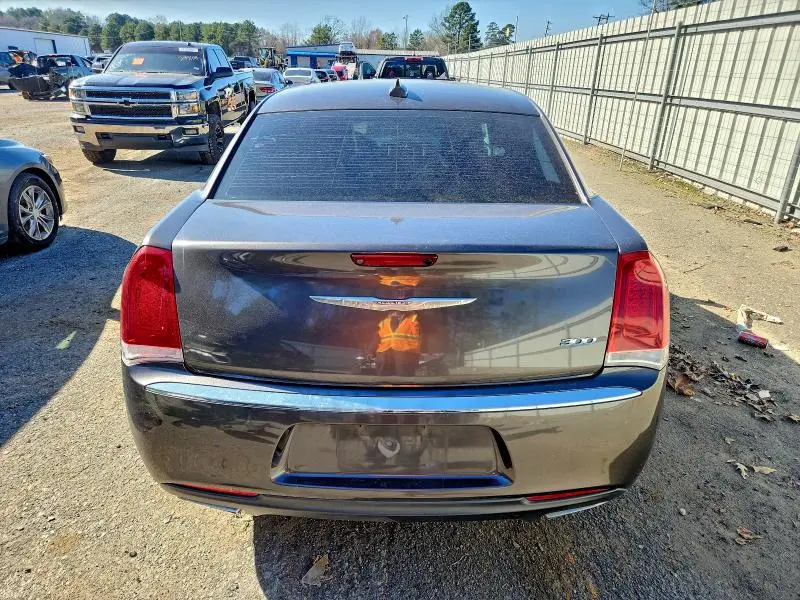 2016 CHRYSLER 300 LIMITED  