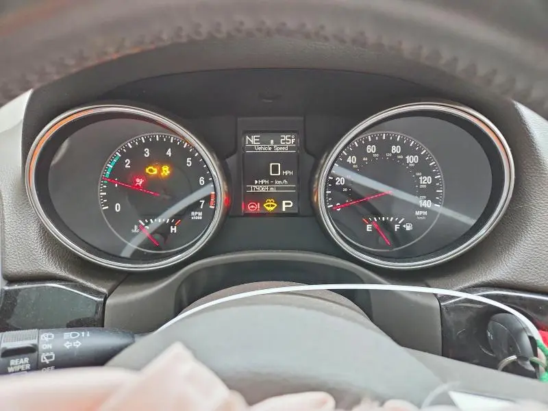 2012 JEEP GRAND CHEROKEE LAREDO  