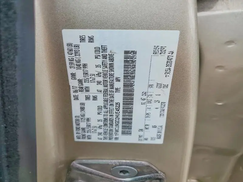 2017 FORD ESCAPE SE  