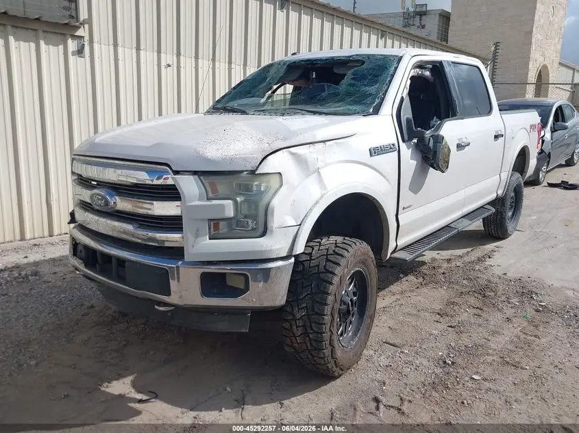 2016 FORD F-150 LARIAT