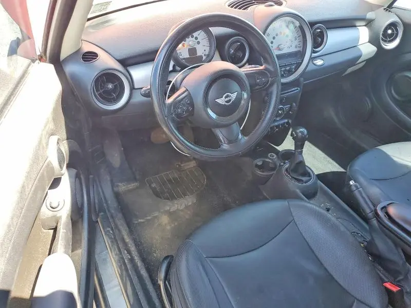 2012 MINI COOPER   