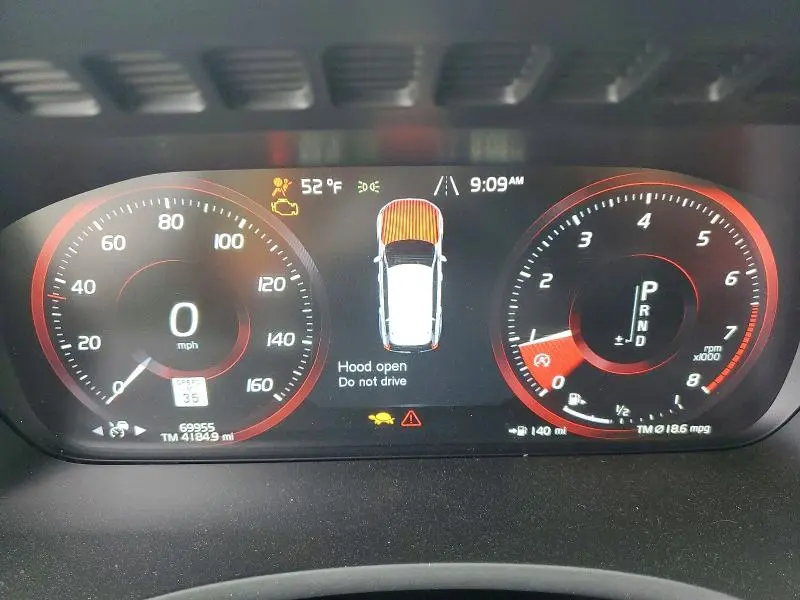 2018 VOLVO XC90 T5  