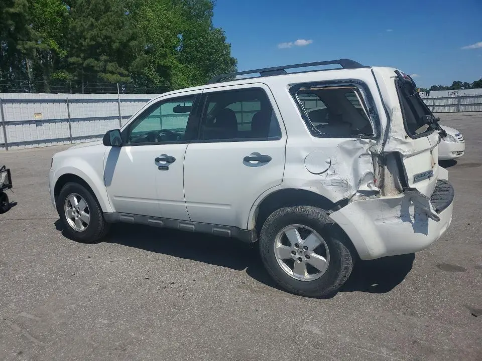 2011 FORD ESCAPE XLT  
