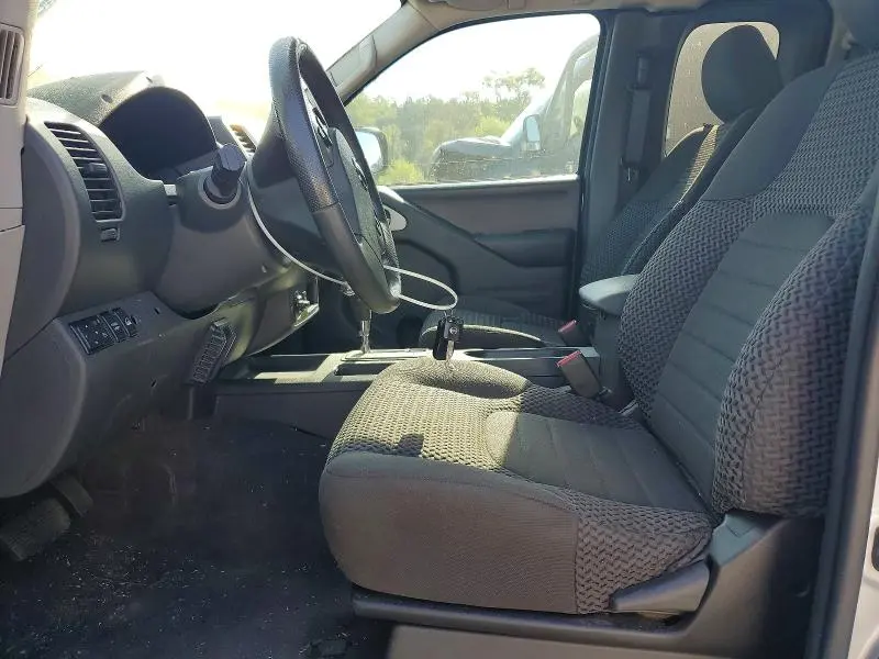 2019 NISSAN FRONTIER SV V6  