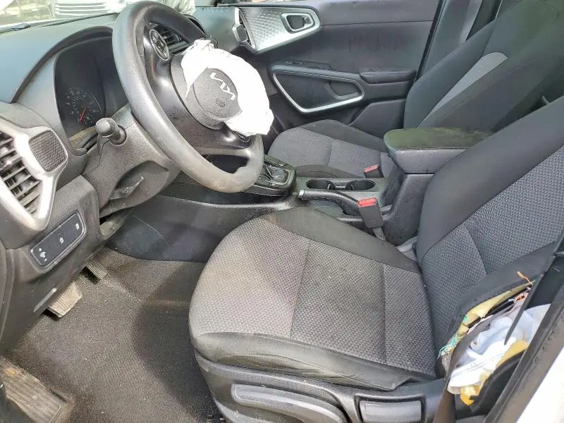 2022 KIA SOUL LX  