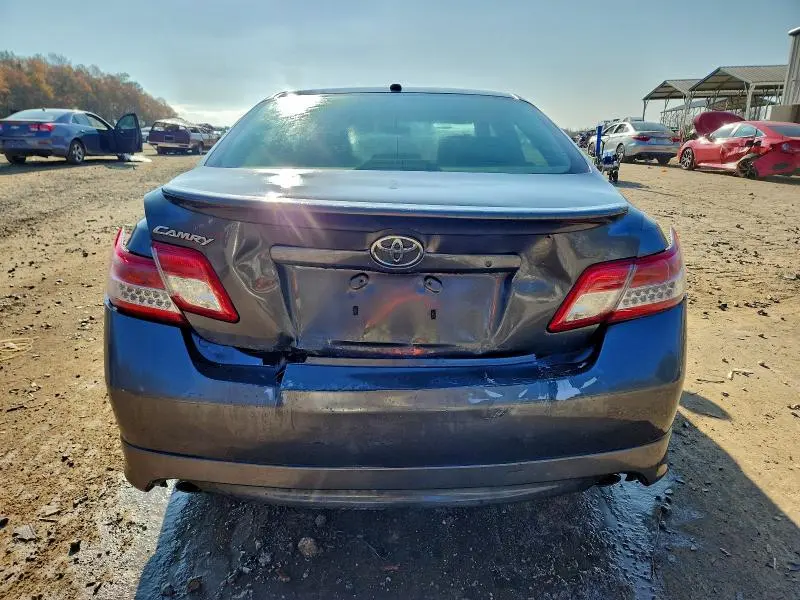 2011 TOYOTA CAMRY BASE  