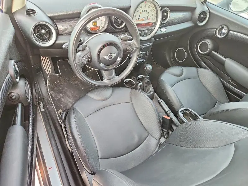 2012 MINI COOPER S  