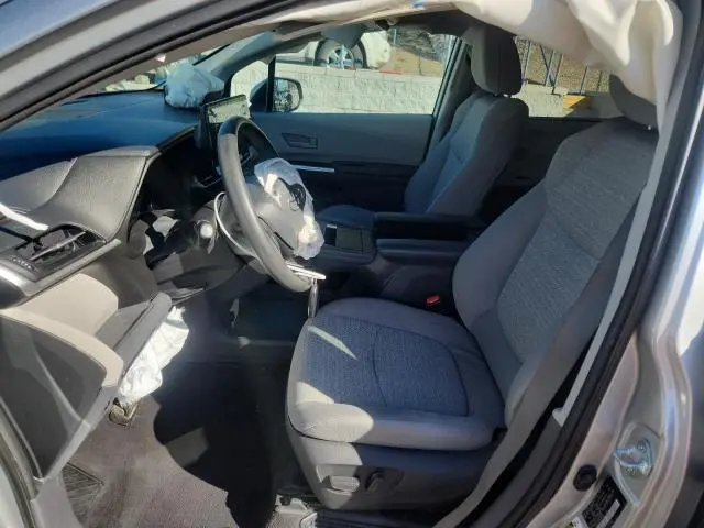 2022 TOYOTA SIENNA LE  