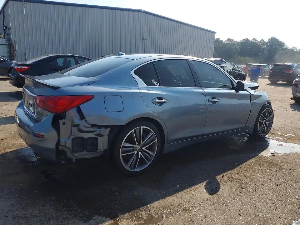 2015 INFINITI Q50 SPORT  