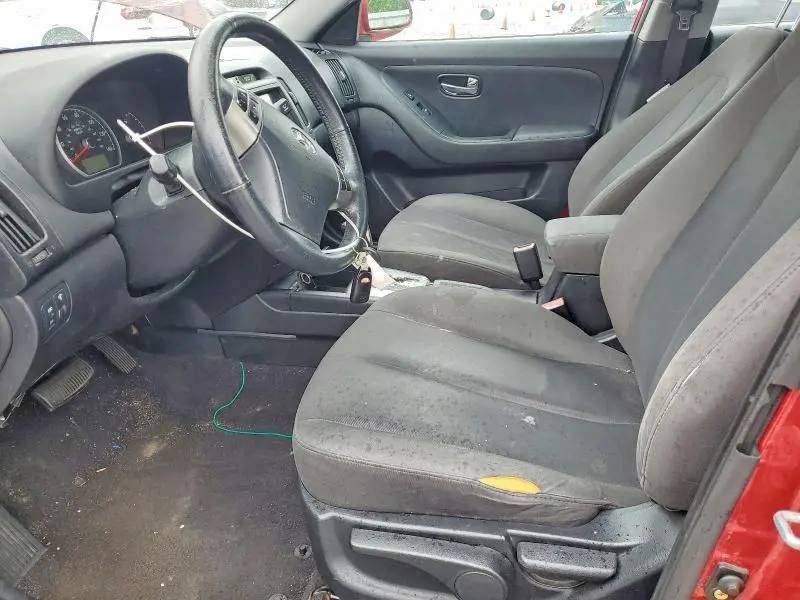 2010 HYUNDAI ELANTRA SE  
