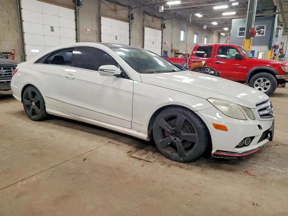 2010 MERCEDES-BENZ E 550  