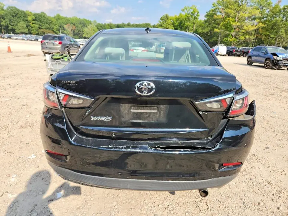 2019 TOYOTA YARIS L  