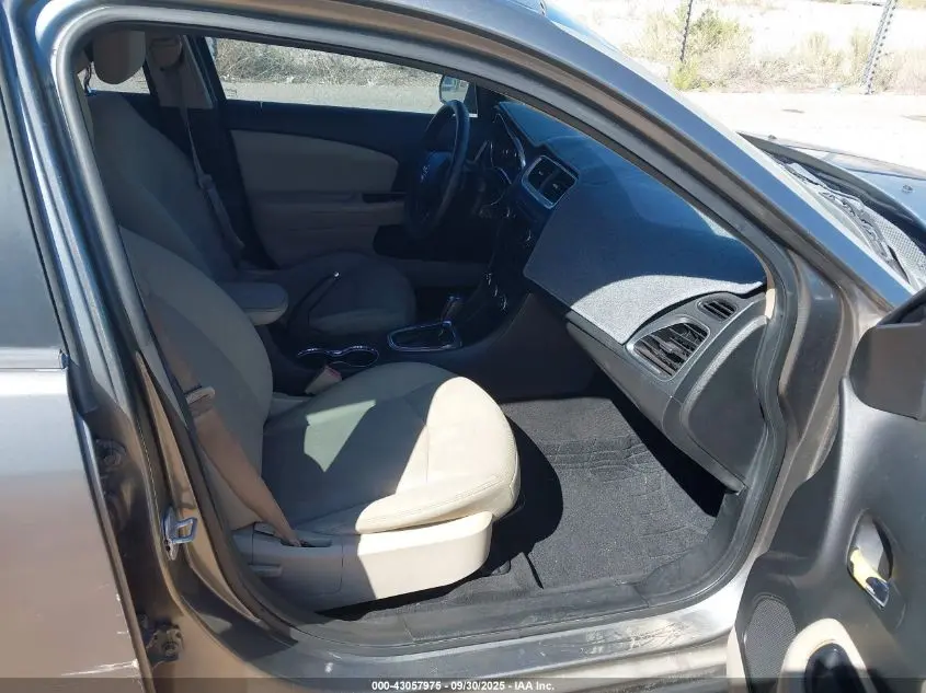2013 DODGE AVENGER SE