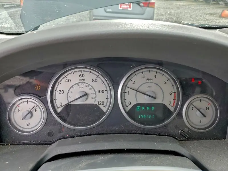 2010 CHRYSLER TOWN & COUNTRY LX  