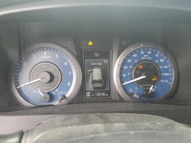 2020 TOYOTA SIENNA LE  