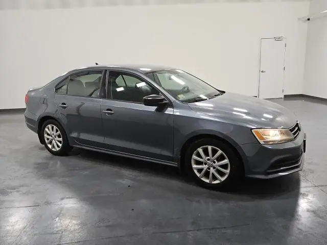 2015 VOLKSWAGEN JETTA SE  