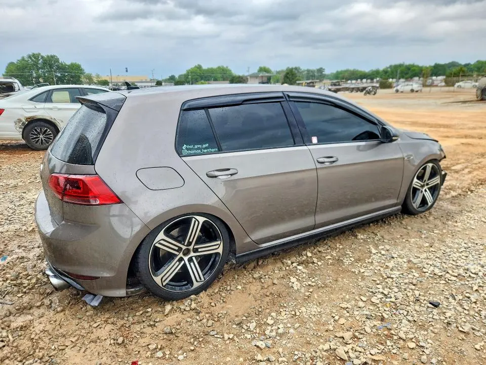2016 VOLKSWAGEN GOLF R   