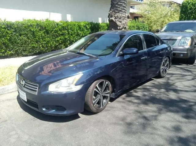 2014 NISSAN MAXIMA S  