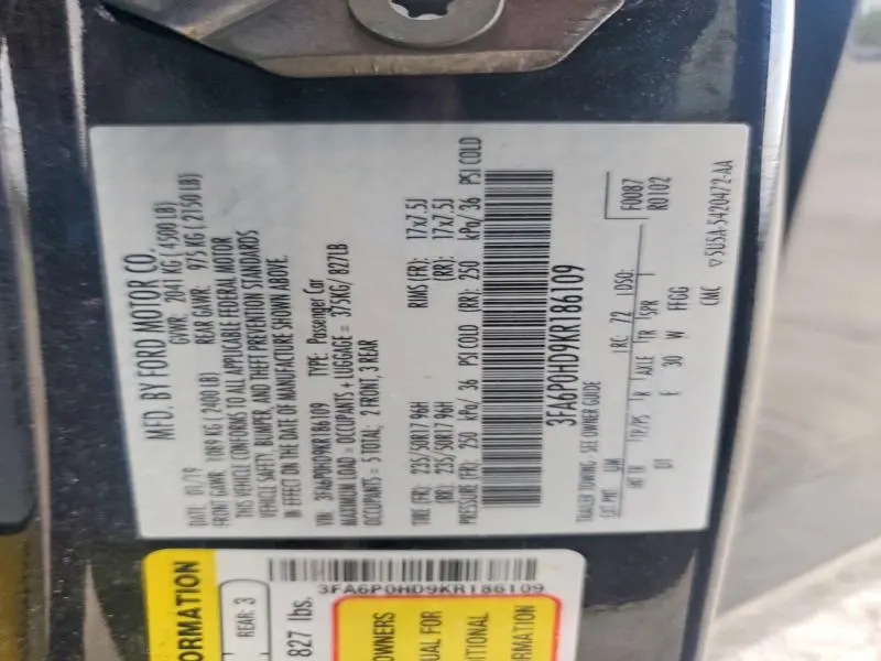 2019 FORD FUSION SE  