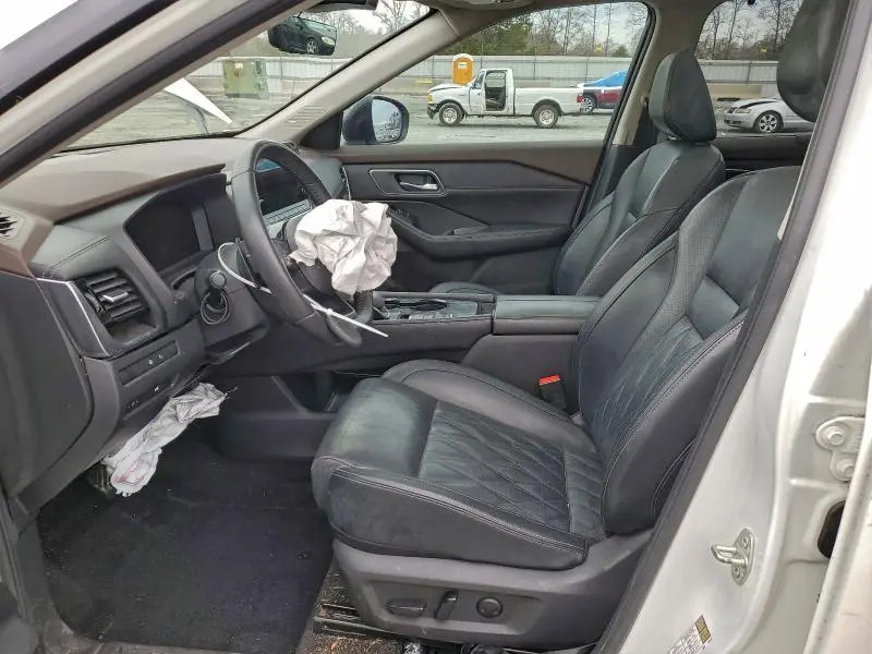 2022 NISSAN ROGUE PLATINUM  