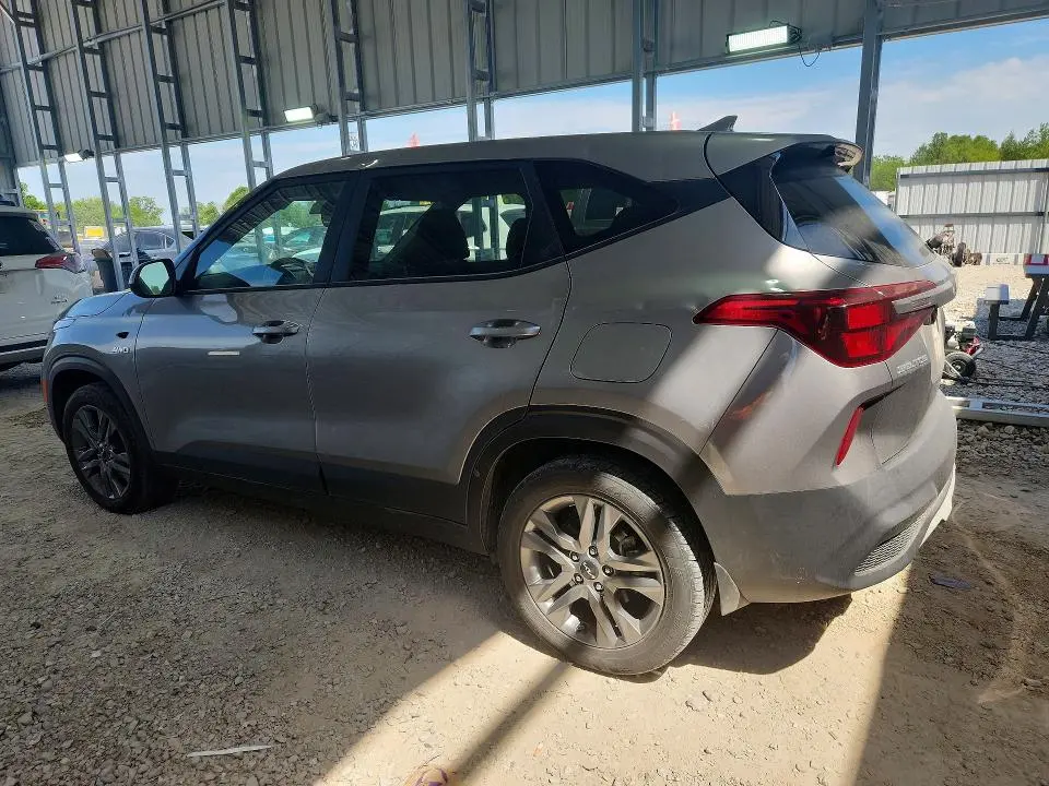 2022 KIA SELTOS LX  