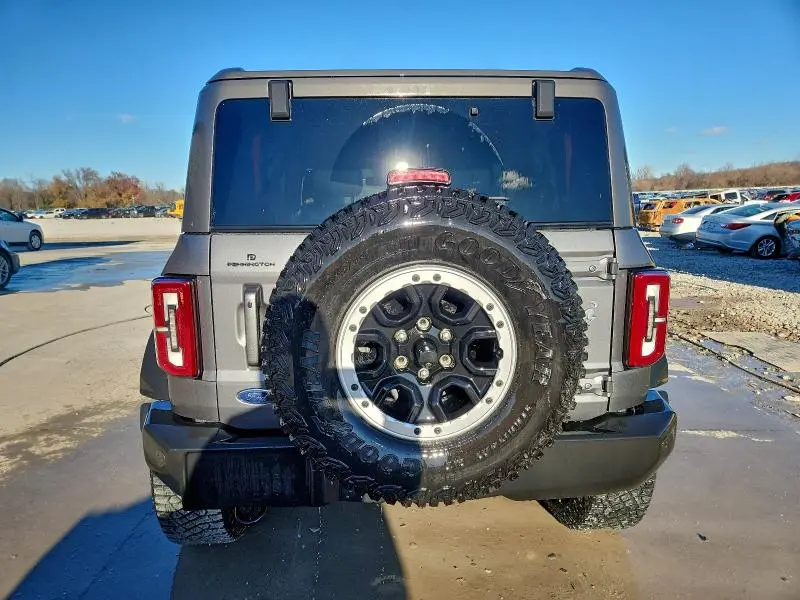 2023 FORD BRONCO BASE  