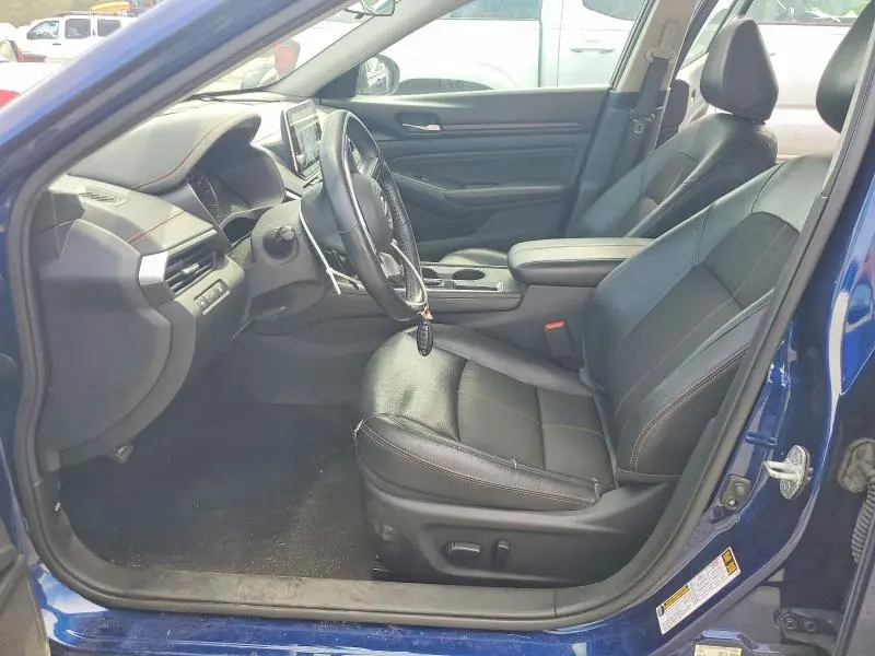 2019 NISSAN ALTIMA SR  
