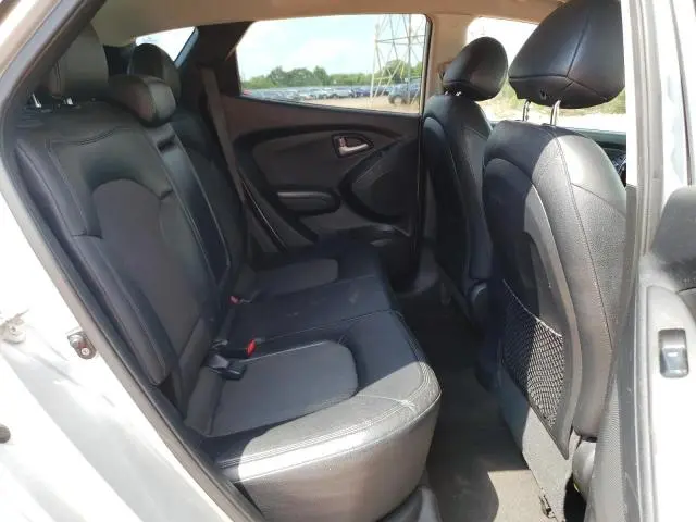 2010 HYUNDAI TUCSON GLS  