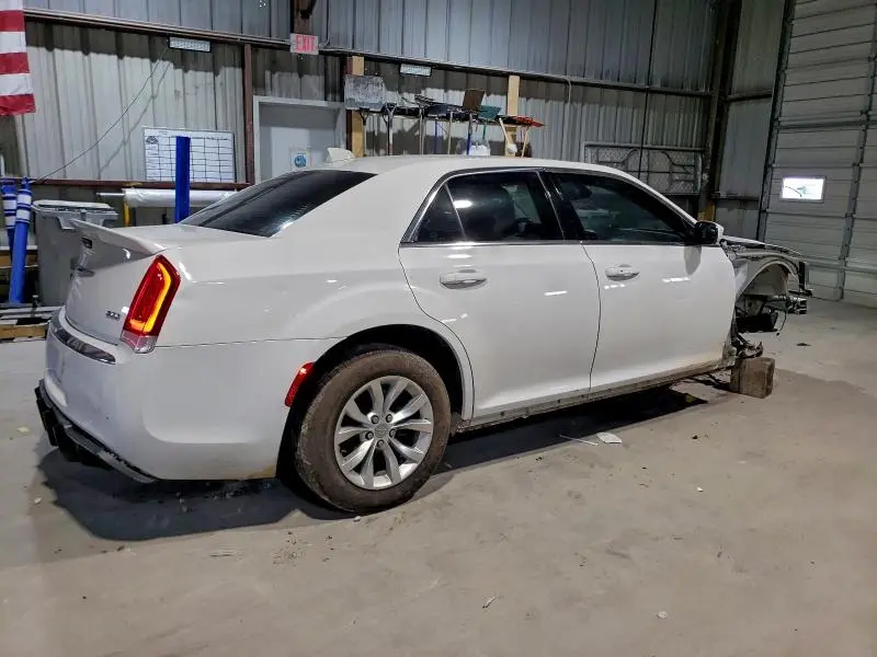 2015 CHRYSLER 300 LIMITED  
