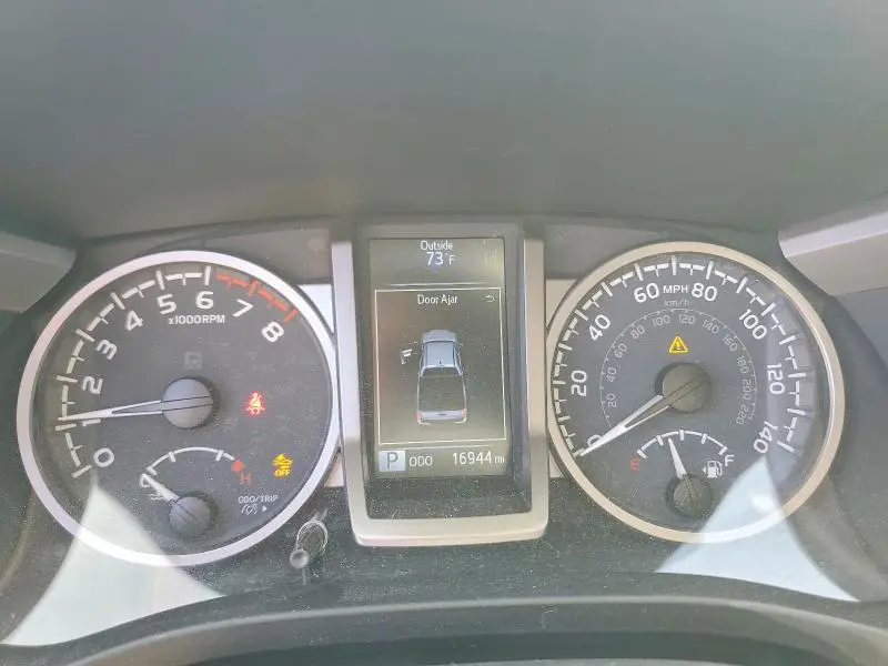 2023 TOYOTA TACOMA SR5 V6  