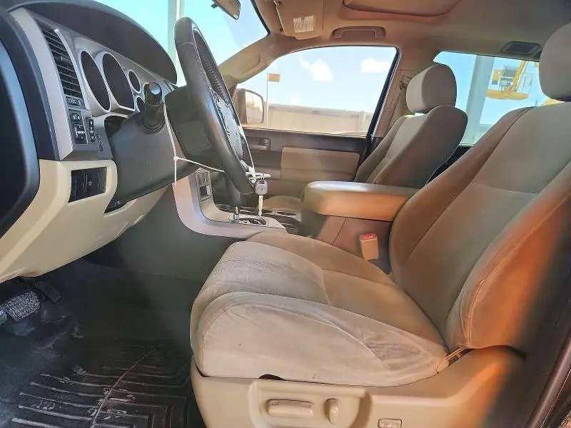 2012 TOYOTA SEQUOIA SR5  