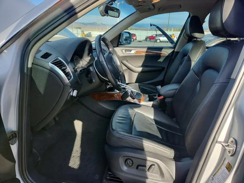 2011 AUDI Q5 PREMIUM  