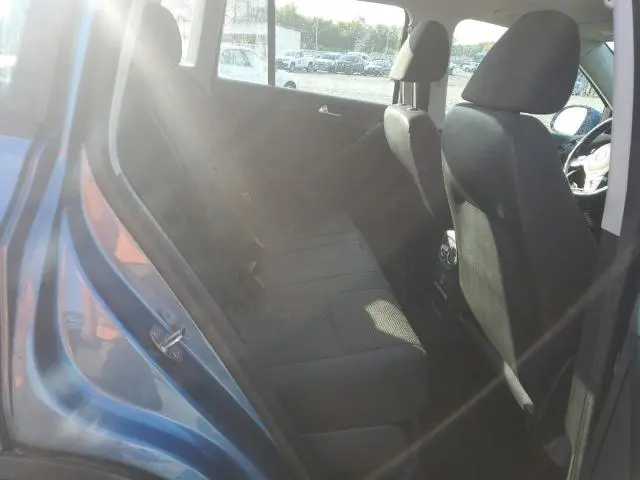 2017 VOLKSWAGEN TIGUAN S  