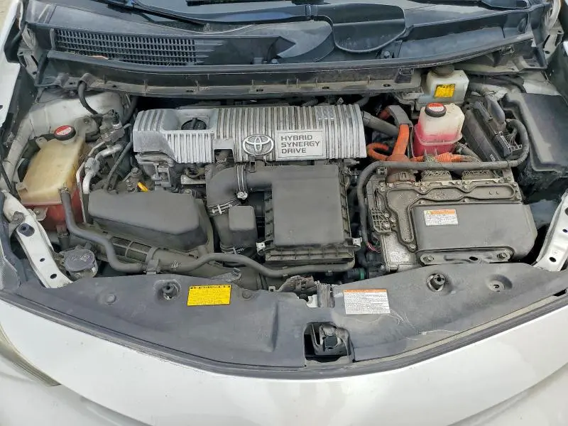 2015 TOYOTA PRIUS V THREE  