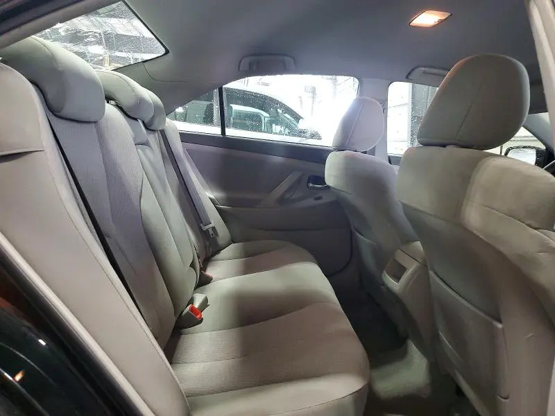 2011 TOYOTA CAMRY LE  