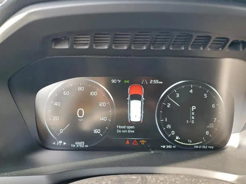 2021 VOLVO XC90 T6 MOMENTUM  