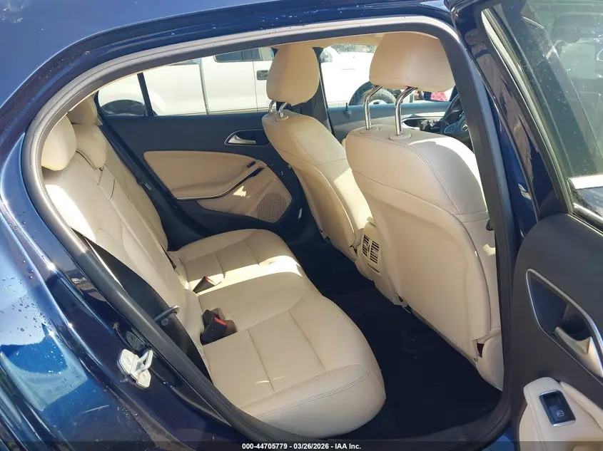 2017 MERCEDES-BENZ GLA 250 4MATIC