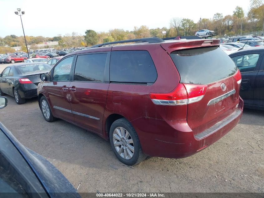 2011 TOYOTA SIENNA LIMITED