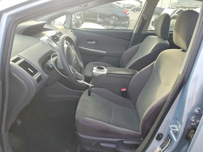 2013 TOYOTA PRIUS V THREE  