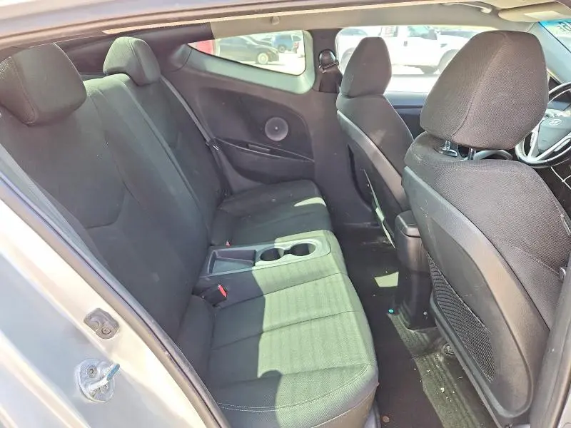 2017 HYUNDAI VELOSTER BASE  