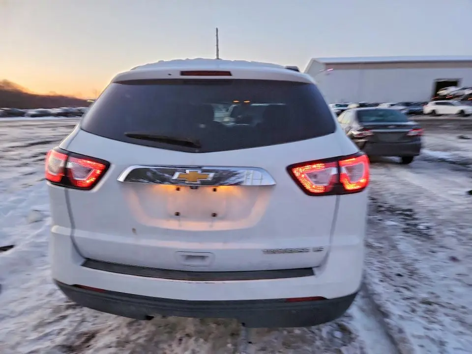 2016 CHEVROLET TRAVERSE   