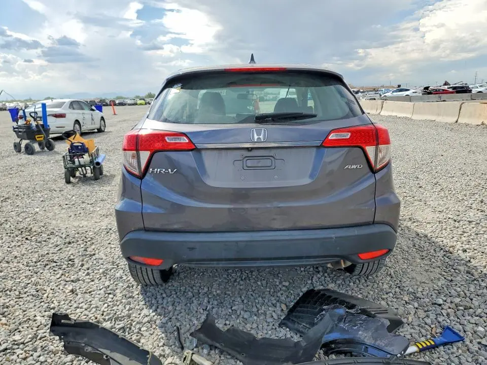 2020 HONDA HR-V LX  