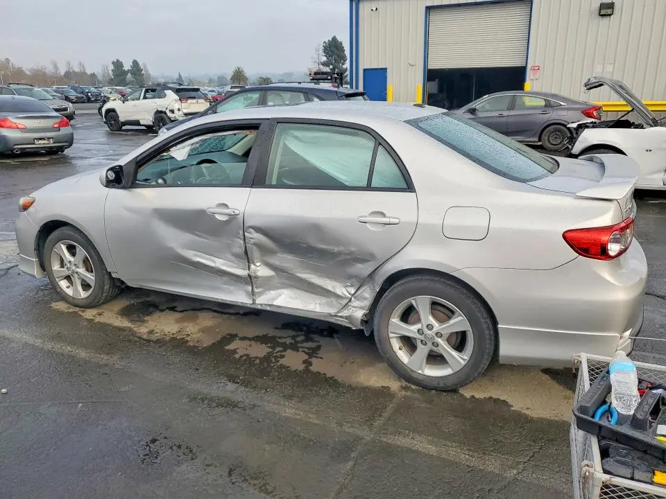 2011 TOYOTA COROLLA BASE  