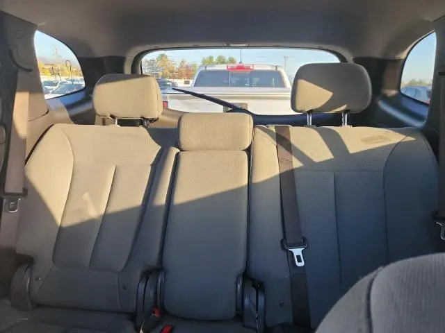 2012 HYUNDAI SANTA FE GLS  