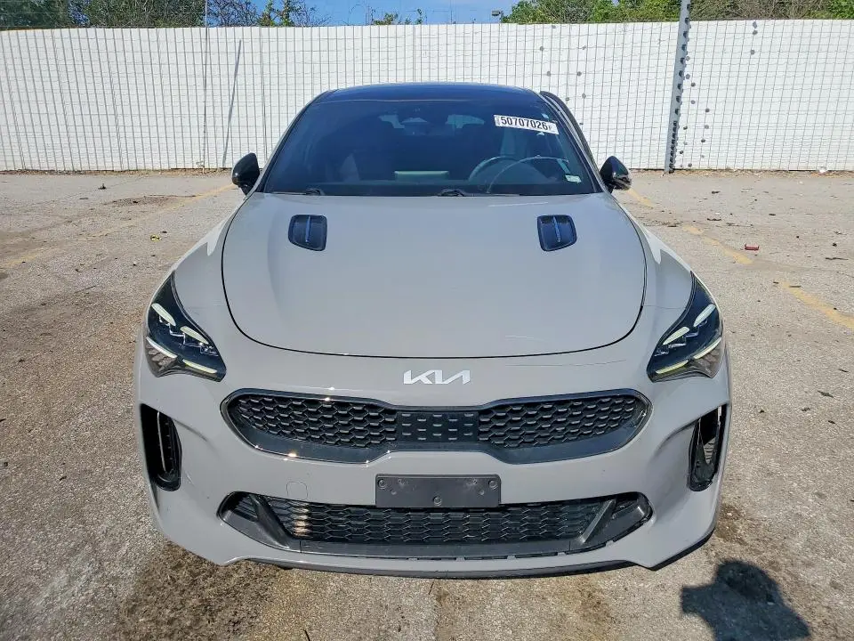 2022 KIA STINGER GT1  