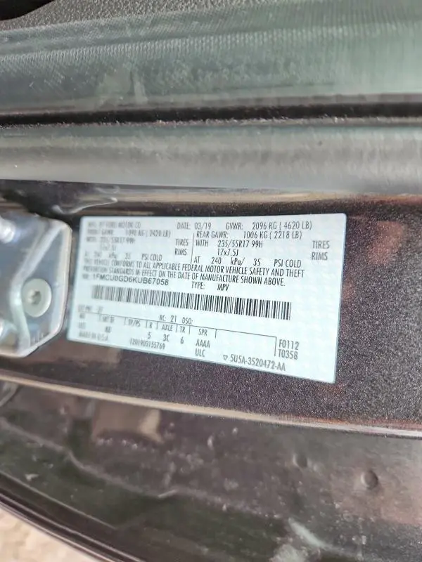 2019 FORD ESCAPE SE  