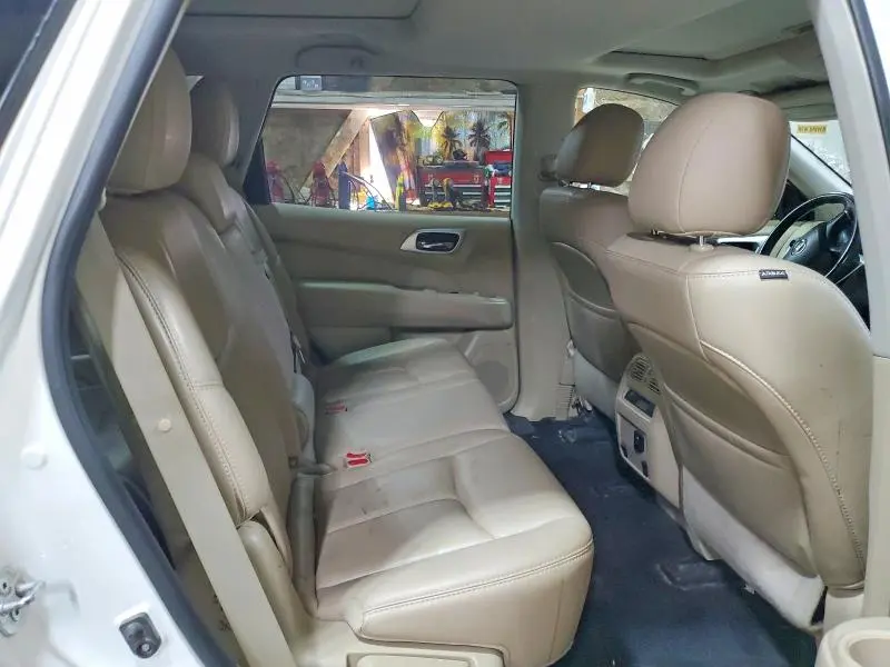 2016 NISSAN PATHFINDER S  